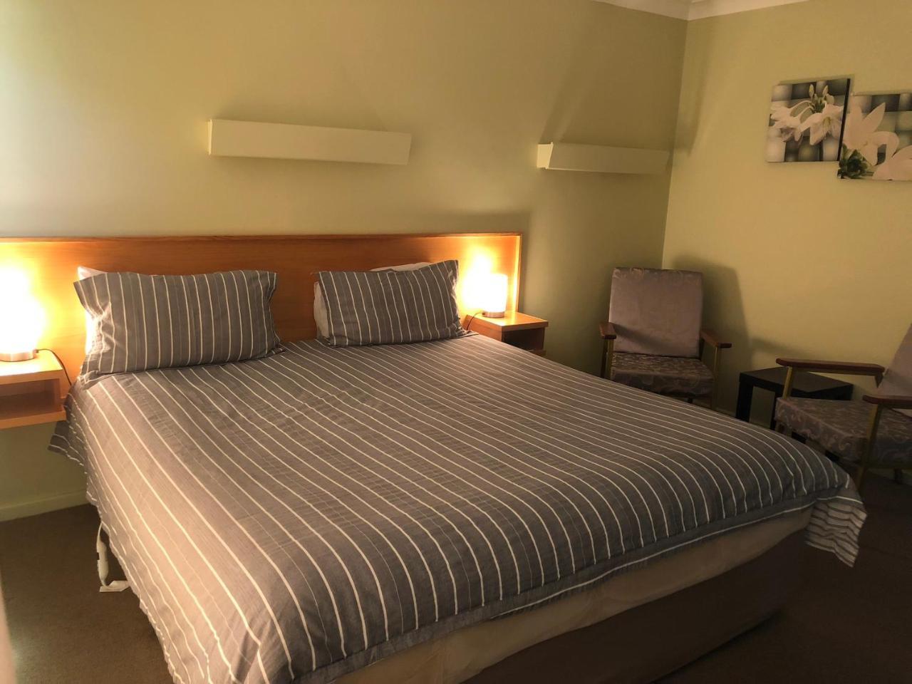 Anna Bella Motel Glen Innes Bagian luar foto