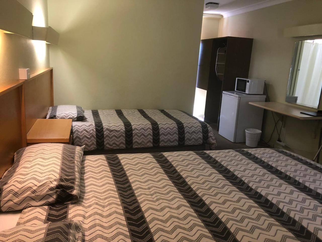 Anna Bella Motel Glen Innes Bagian luar foto