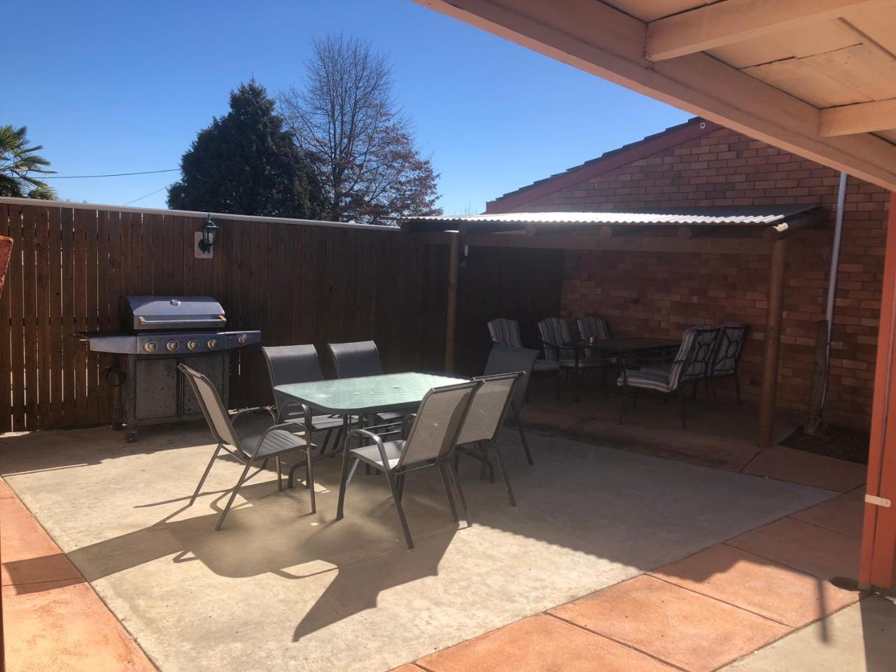 Anna Bella Motel Glen Innes Bagian luar foto